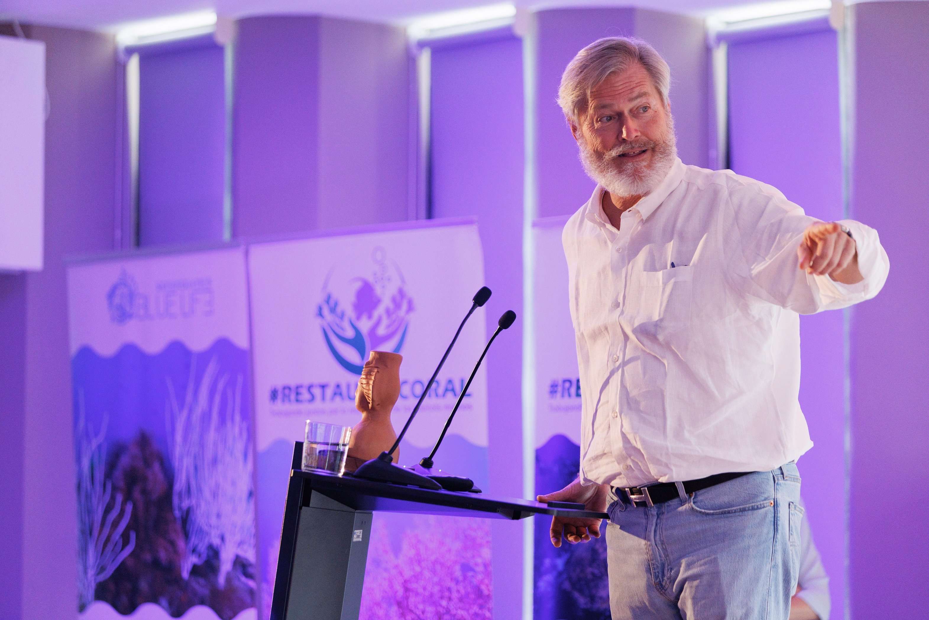 Fotografia Gunter Pauli en HIC Ibiza 2022